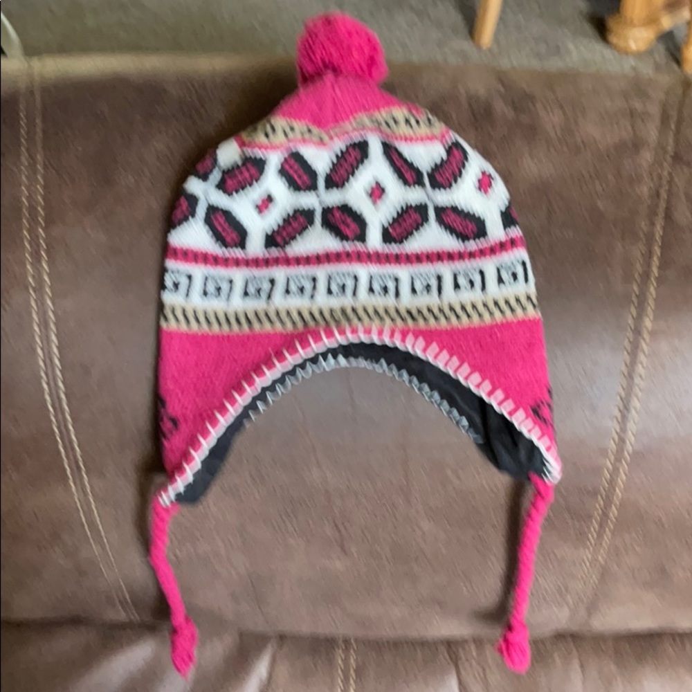 WINTER HAT - Picture 2 of 3